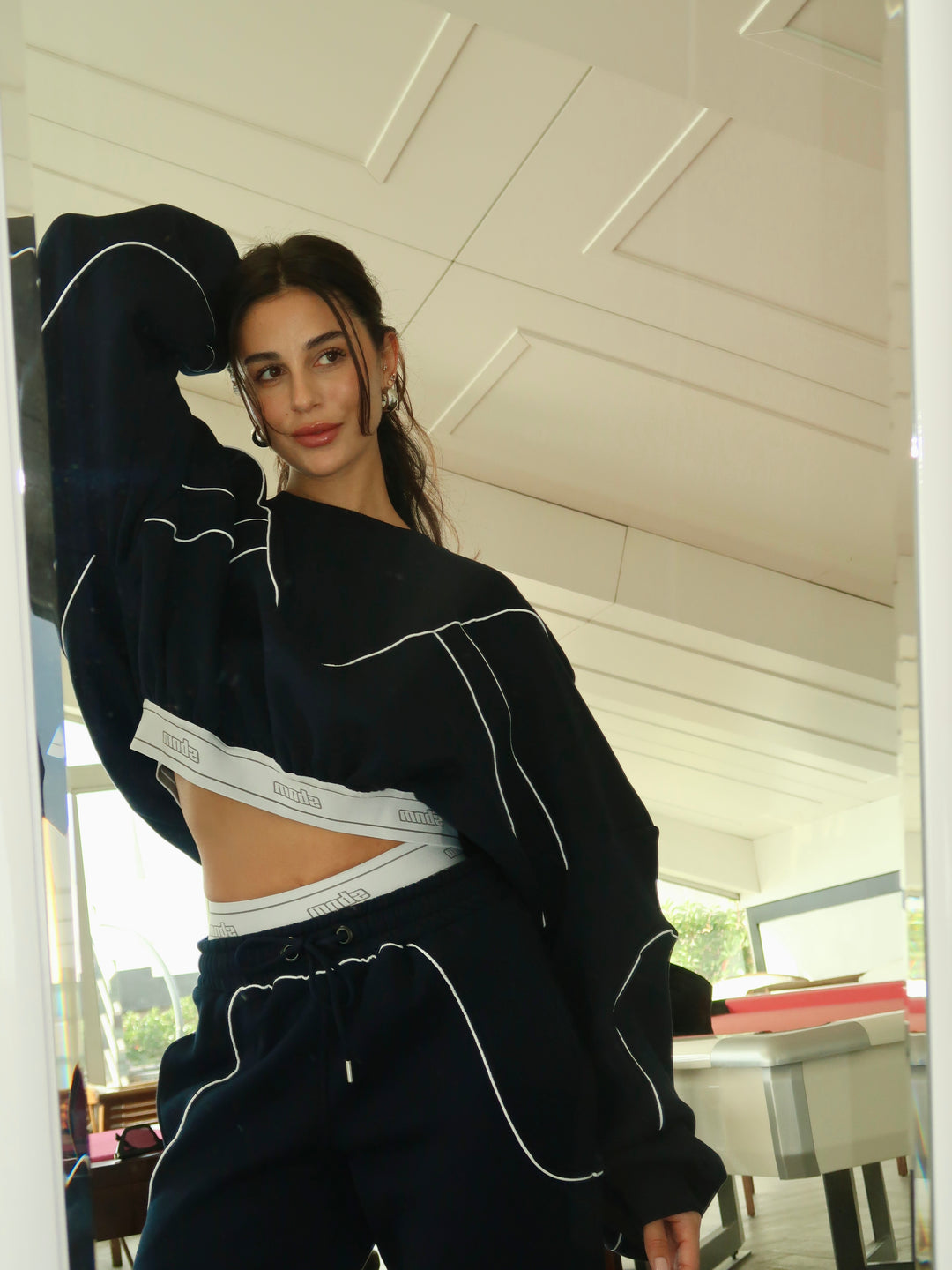 Navy contour sweatshirt