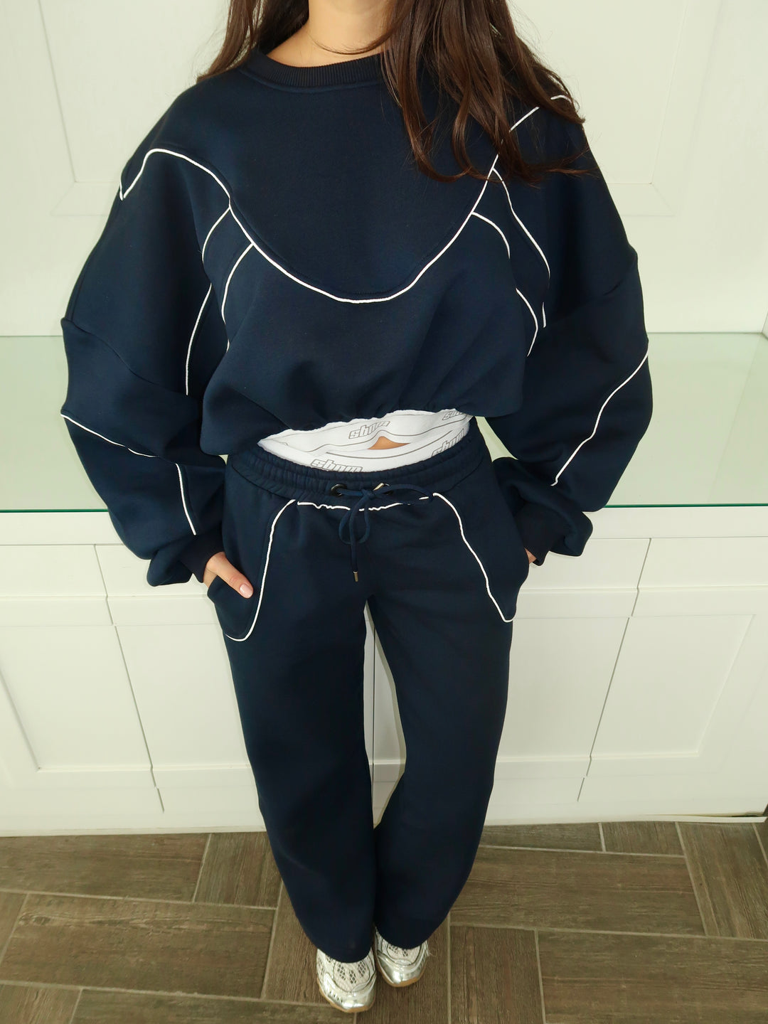 Navy contour sweatshirt