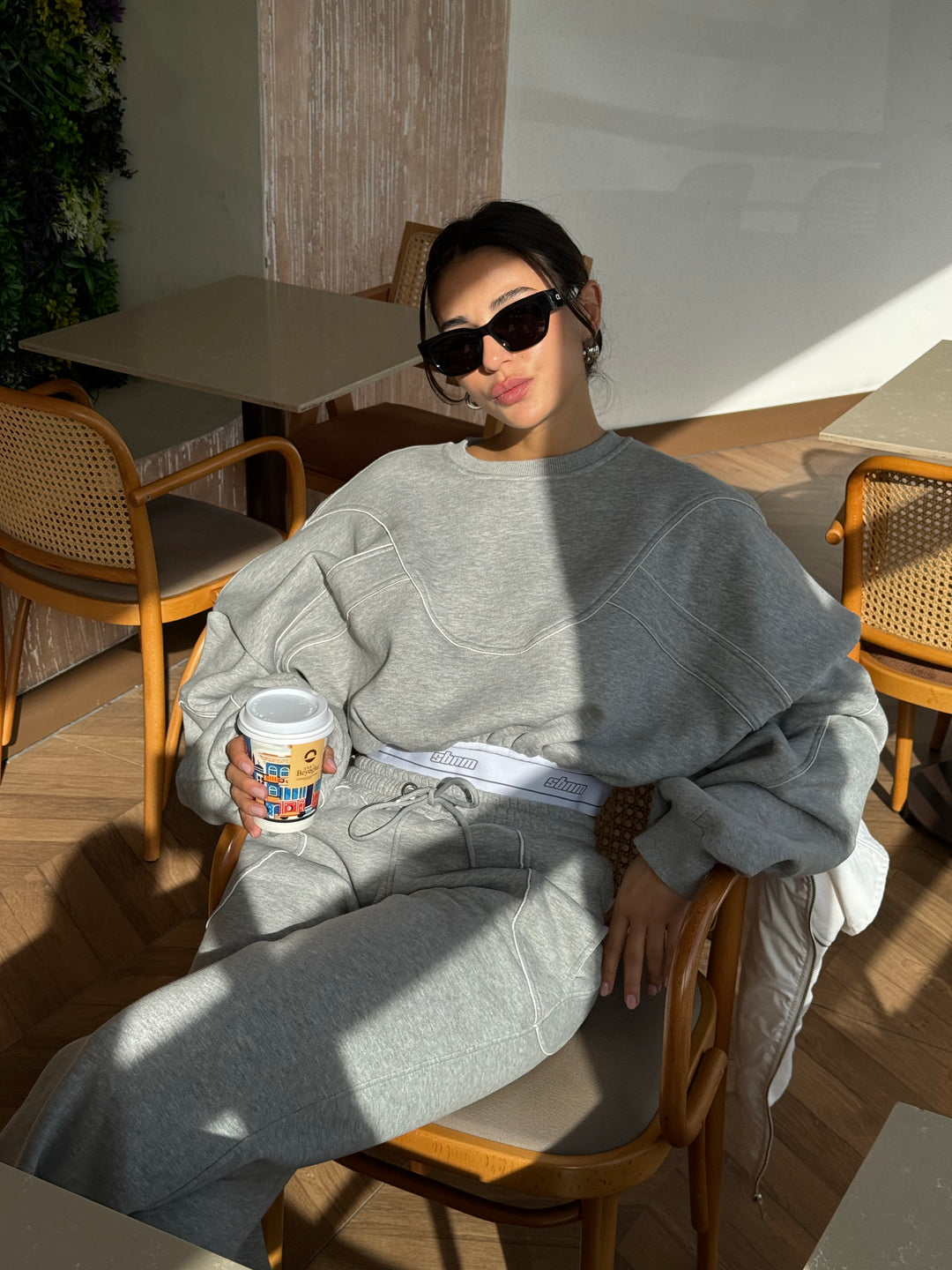 Grey contour sweatshirt