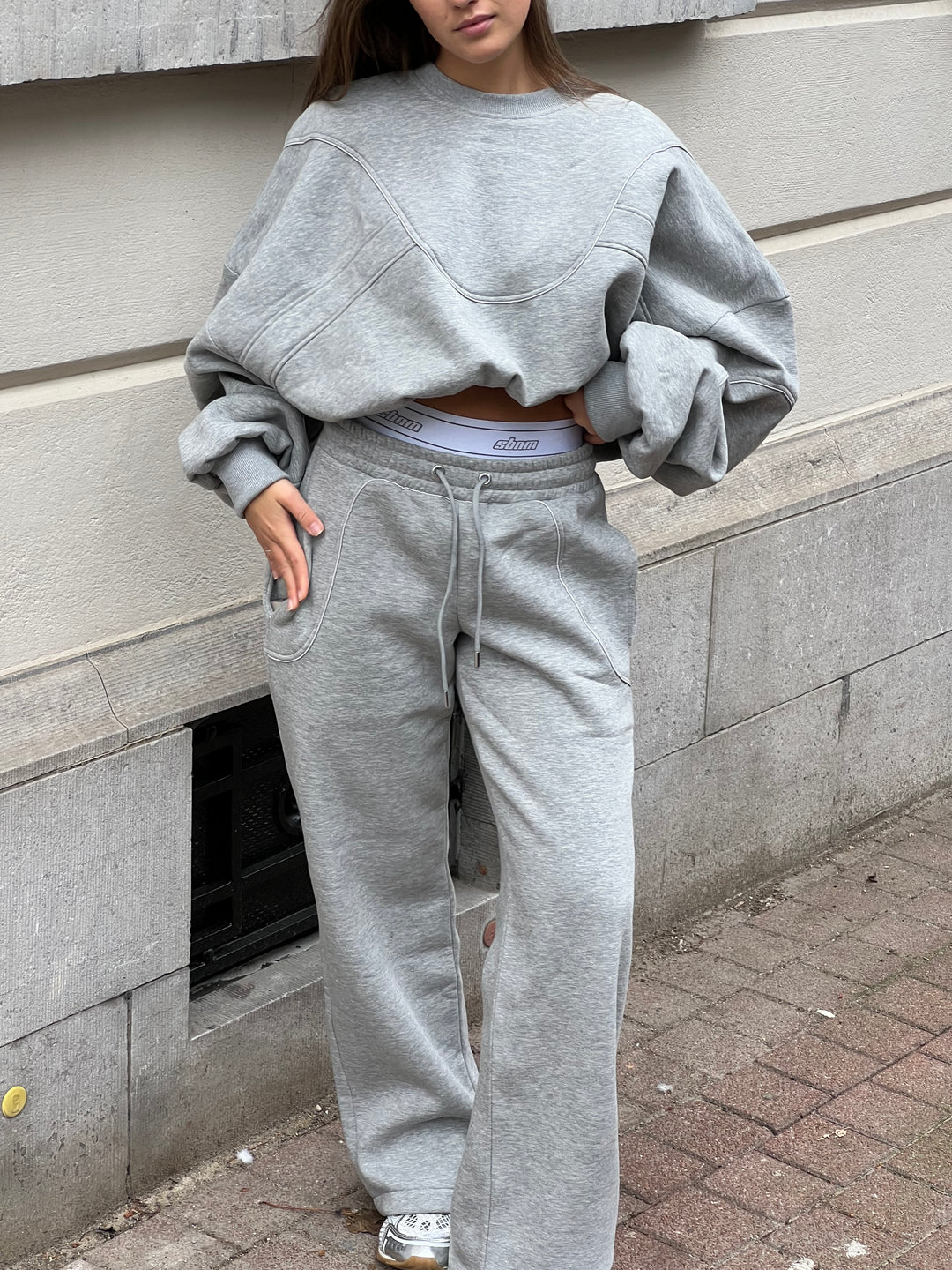 Grey contour sweatshirt