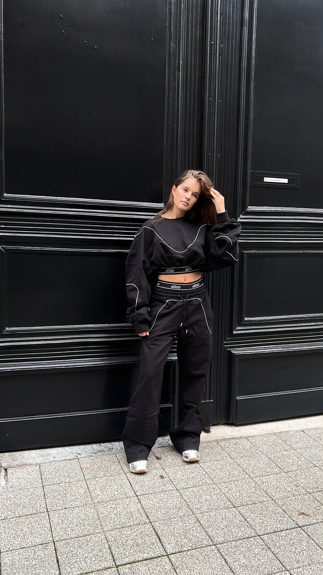 Black Beauty White Contour Sweatshirt