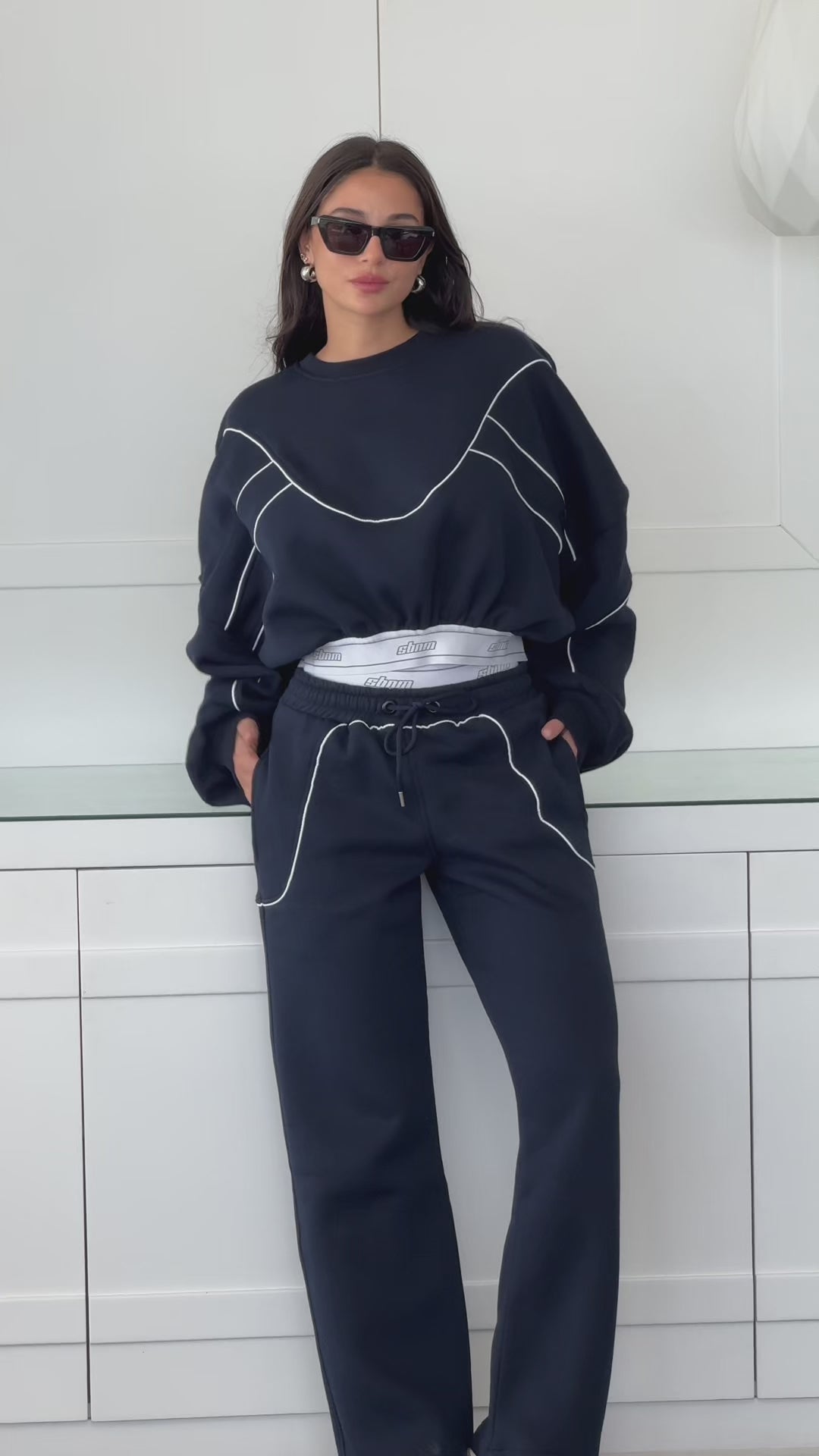 Navy contour sweatshirt